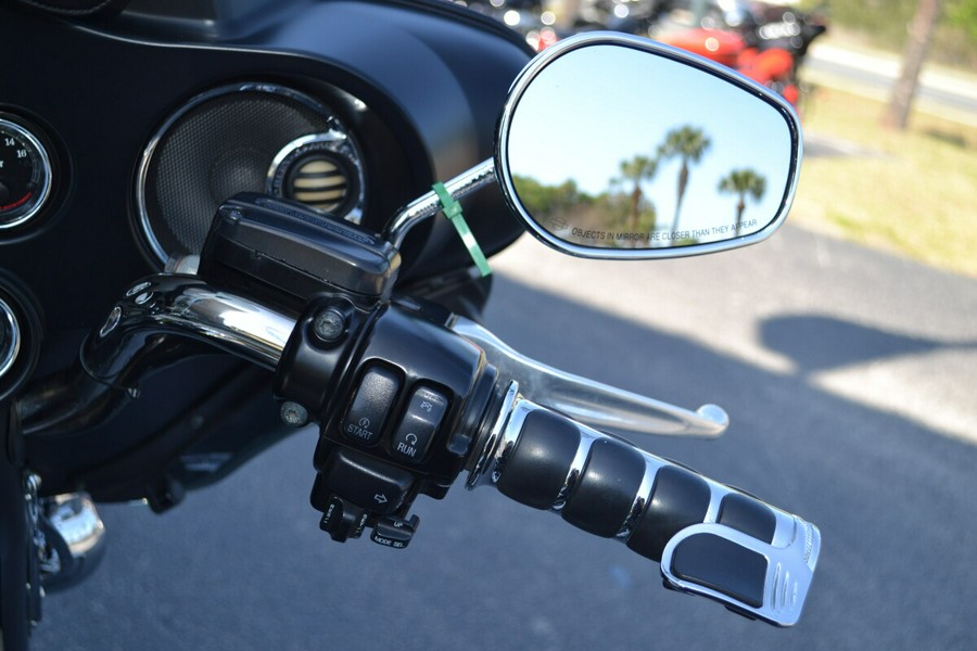 2013 Harley-Davidson® Electra Glide® Classic - FLHTC