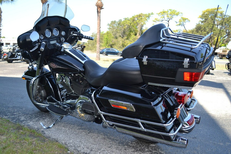 2013 Harley-Davidson® Electra Glide® Classic - FLHTC