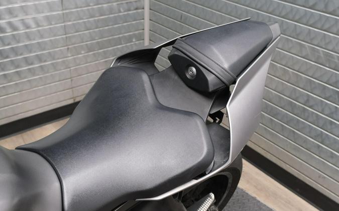2016 YAMAHA YZF-R1