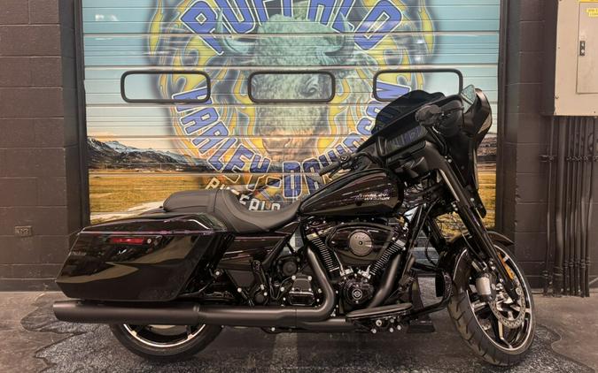 2026 Harley-Davidson® Street Glide® Vivid Black Black Trim