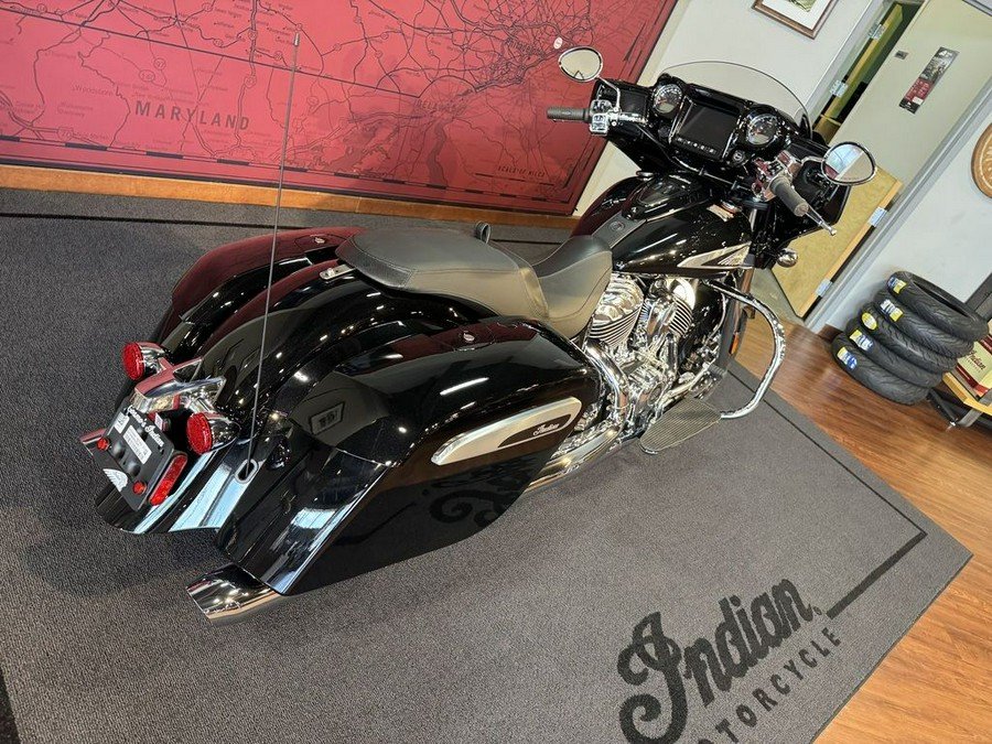 2024 Indian Motorcycle® Chieftain® Limited Black Metallic