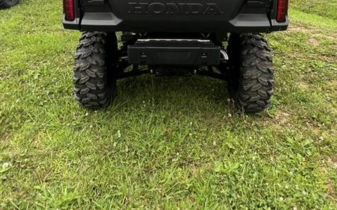 2025 Honda® Pioneer 1000-6 Deluxe Crew