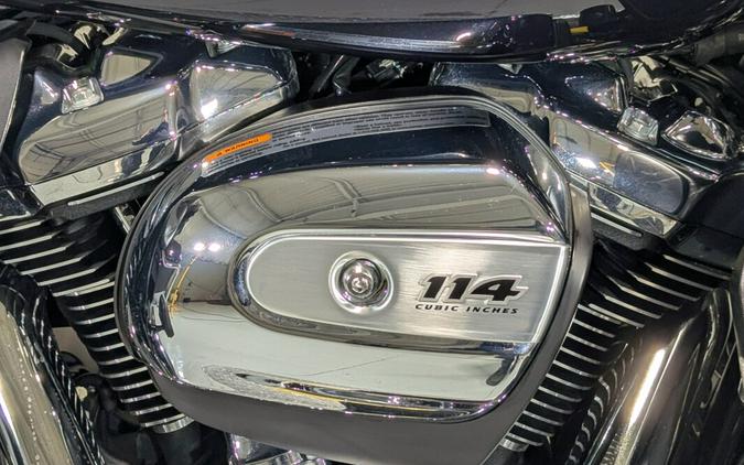 2020 Harley-Davidson® Ultra Limited Midnight Blue/Barracuda Silver