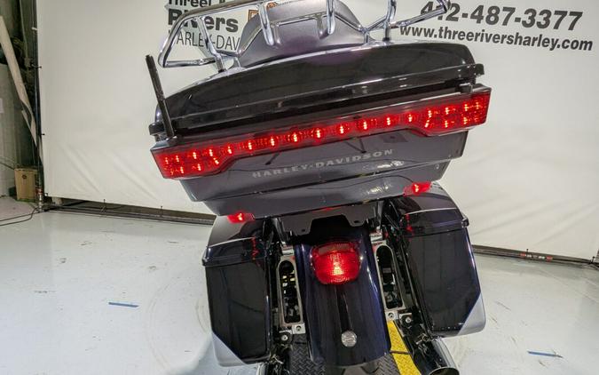 2020 Harley-Davidson® Ultra Limited Midnight Blue/Barracuda Silver