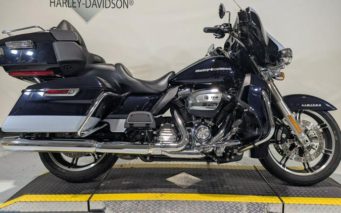 2020 Harley-Davidson® Ultra Limited Midnight Blue/Barracuda Silver