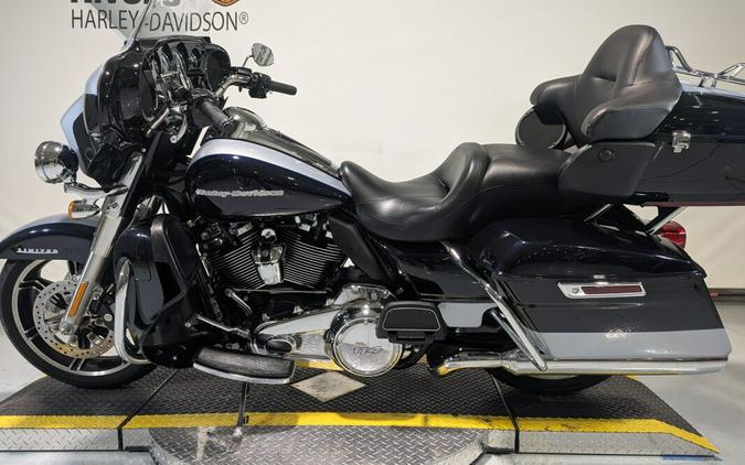 2020 Harley-Davidson® Ultra Limited Midnight Blue/Barracuda Silver