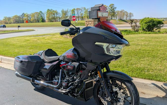 2026 Harley-Davidson® CVO Road Glide ST Inferno Gray