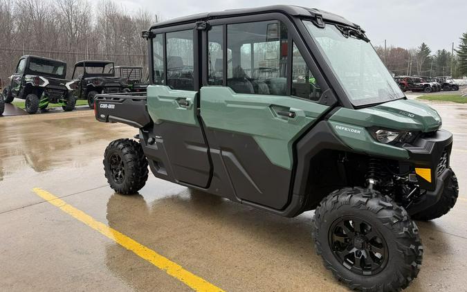 2026 Can-Am® Defender MAX DPS CAB HD10