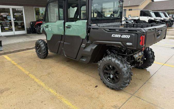 2026 Can-Am® Defender MAX DPS CAB HD10