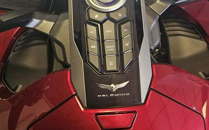 2018 Honda® Gold Wing Tour Automatic DCT Candy Ardent Red