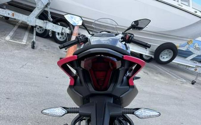 2025 CFMOTO 300SS