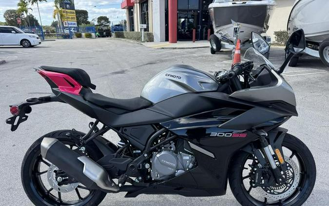 2025 CFMOTO 300SS