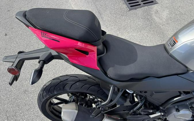 2025 CFMOTO 300SS