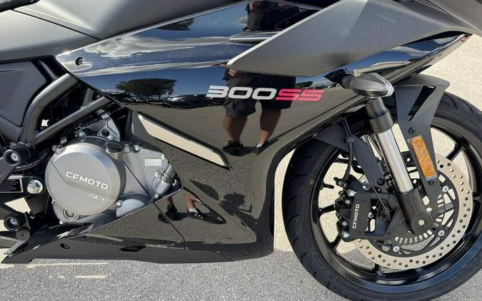 2025 CFMOTO 300SS