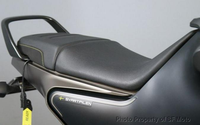 2023 Husqvarna Svartpilen 401