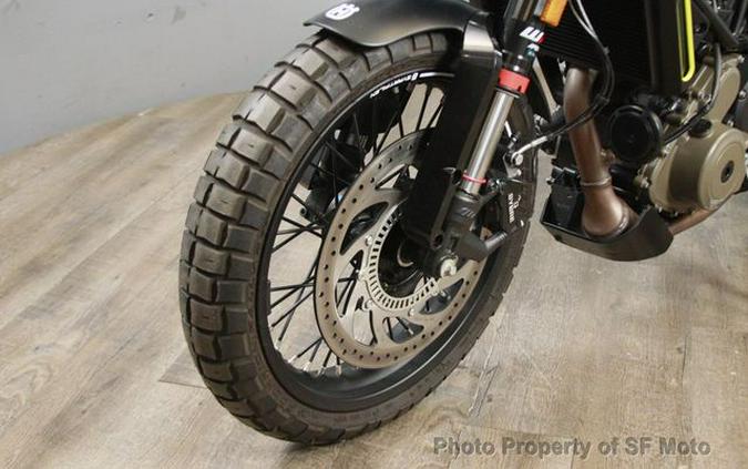 2023 Husqvarna Svartpilen 401