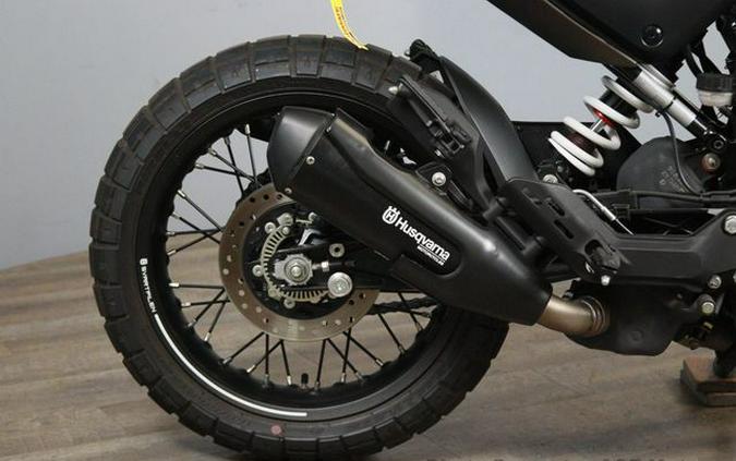 2023 Husqvarna Svartpilen 401