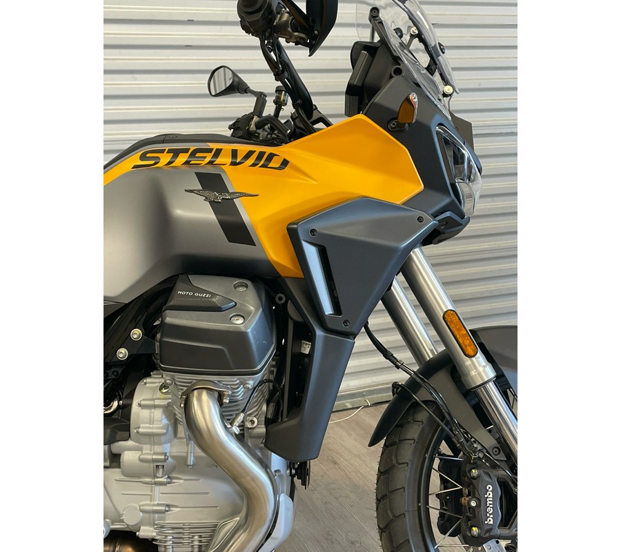 2024 Moto Guzzi Stelvio