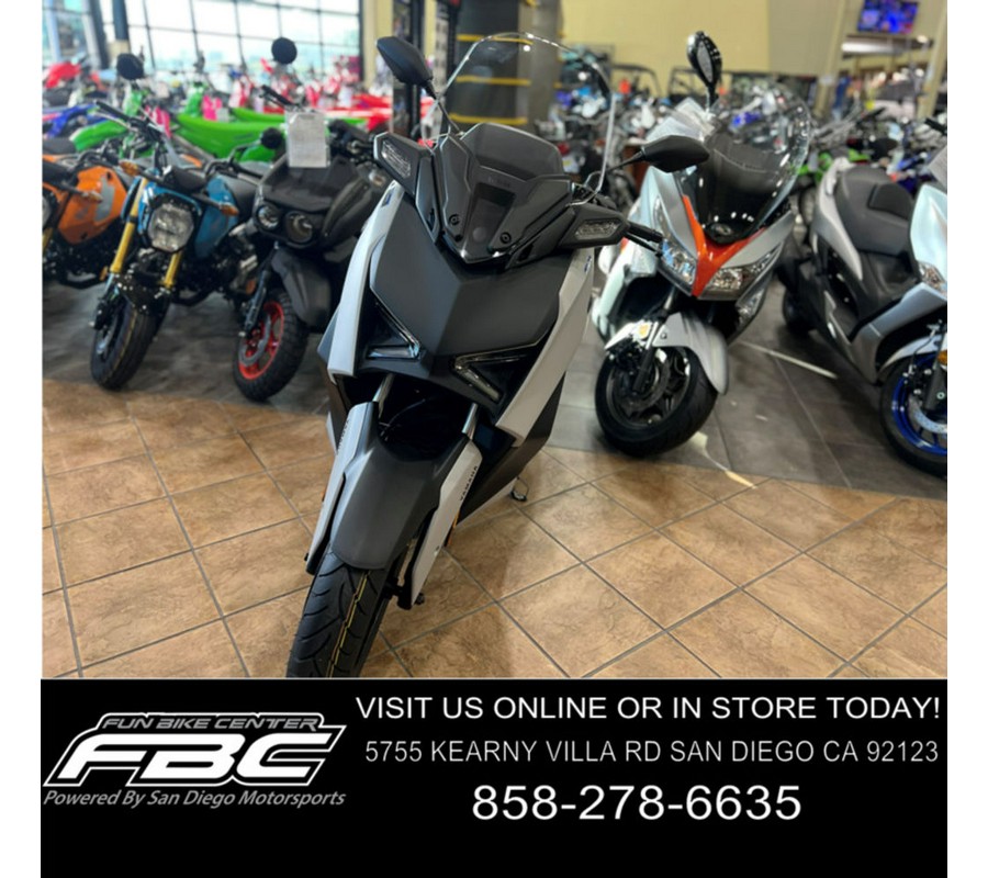 2024 Yamaha XMAX™ Base