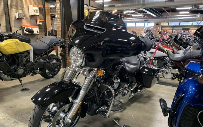 H-D Certified 2022 Harley-Davidson Street Glide 1,604 Miles