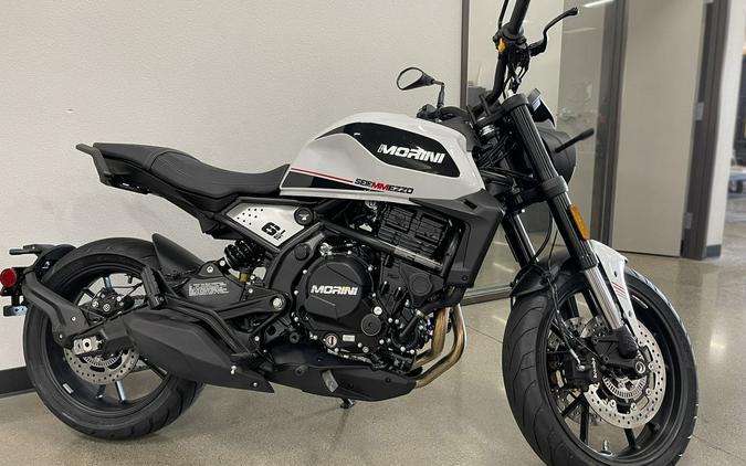 2023 Moto Morini® Seiemmezzo STR