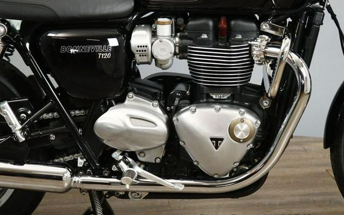2022 Triumph Bonneville T120