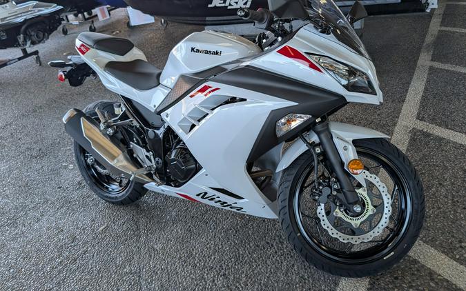2026 Kawasaki NINJA 300 ABS Pearl Blizzard White - PRE ORDER