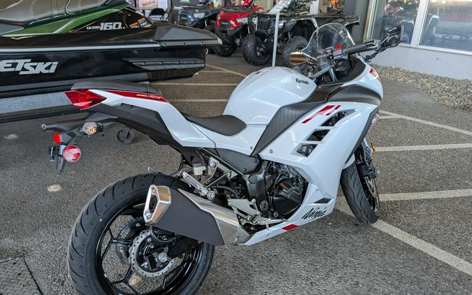 2026 Kawasaki NINJA 300 ABS Pearl Blizzard White - PRE ORDER