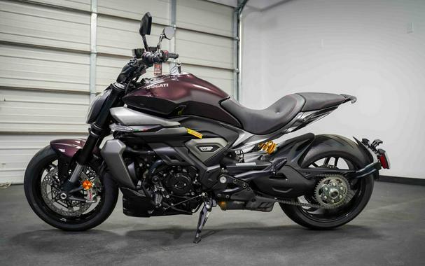 2026 Ducati XDiavel V4 Black Lava