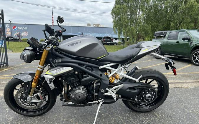 2023 Triumph Speed Triple 1200 RS Matte Silver Ice 1200 RS