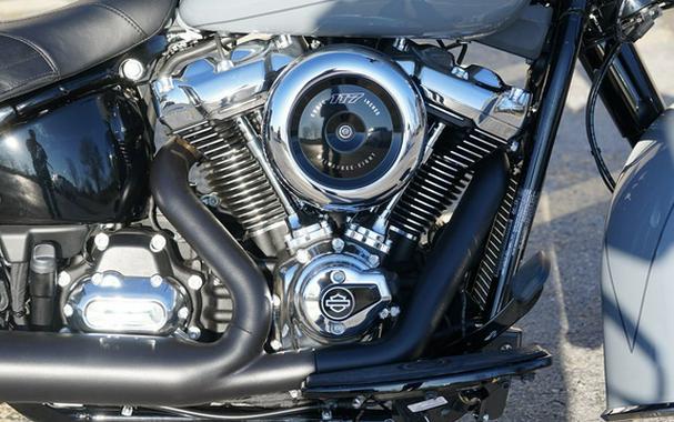 2026 Harley-Davidson Softail FLHC - Heritage Classic