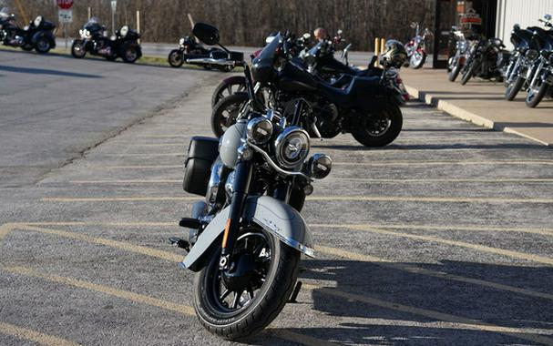 2026 Harley-Davidson Softail FLHC - Heritage Classic