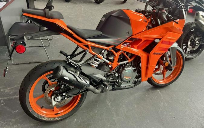 2024 KTM RC 390
