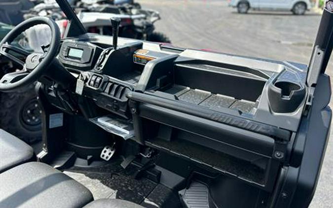 2025 Can-Am Defender DPS HD10