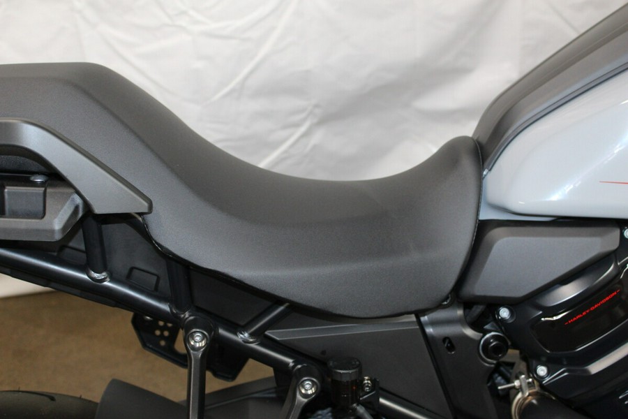 Harley-Davidson® Pan America® 1250 ST 2025 Billiard Gray
