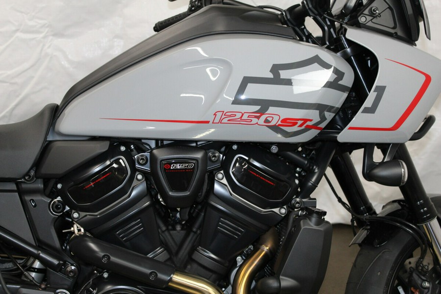 Harley-Davidson® Pan America® 1250 ST 2025 Billiard Gray