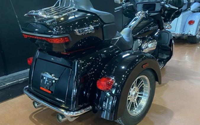 2020 Harley-Davidson Trike FLHTCUTG - Tri Glide Ultra