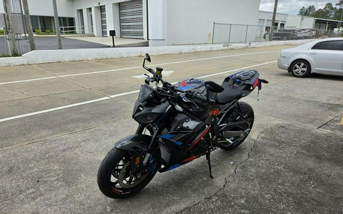 2026 BMW M 1000 R