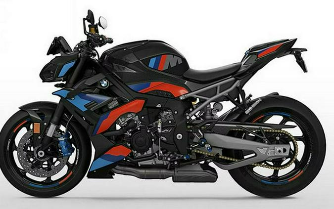 2026 BMW M 1000 R