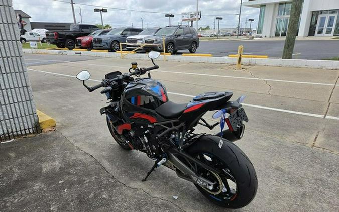 2026 BMW M 1000 R