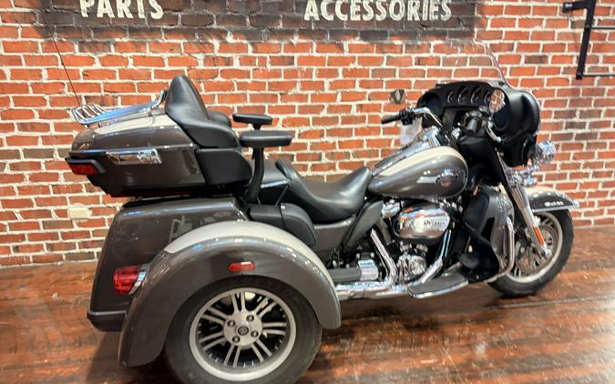 FLHTCUTG 2023 Tri Glide Ultra