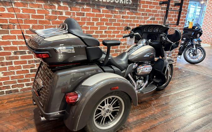 FLHTCUTG 2023 Tri Glide Ultra
