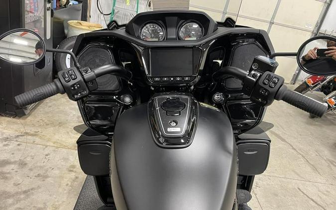 2024 Indian Motorcycle® Pursuit® Dark Horse® Black Smoke