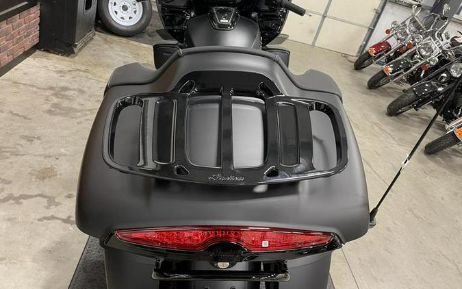 2024 Indian Motorcycle® Pursuit® Dark Horse® Black Smoke