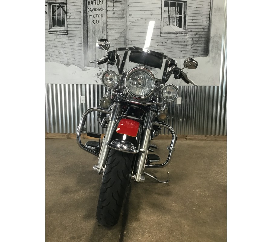 2010 HARLEY-DAVIDSON ROAD KING CLASSIC