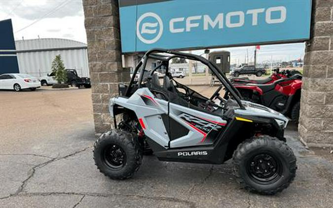 2024 Polaris RZR 200 EFI