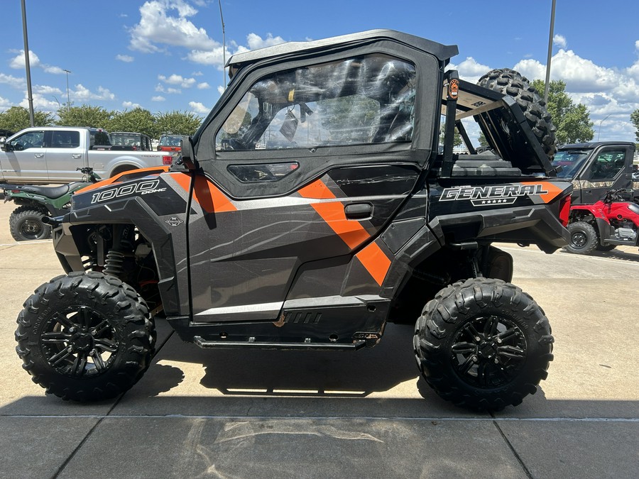 2018 Polaris Industries Polaris GENERAL™ 1000 EPS Deluxe - Titanium Metallic