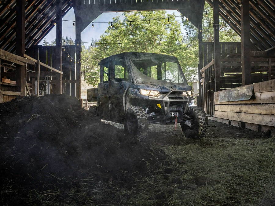 2025 Can-Am™ Defender MAX Limited HD10