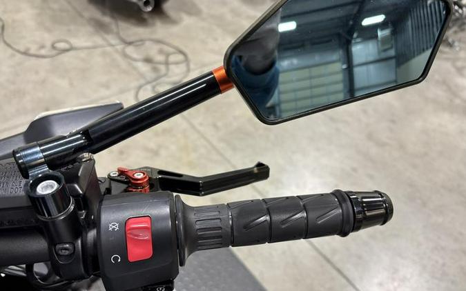 2021 Kawasaki Z650 ABS Pearl Blizzard White/Metallic Spark Black