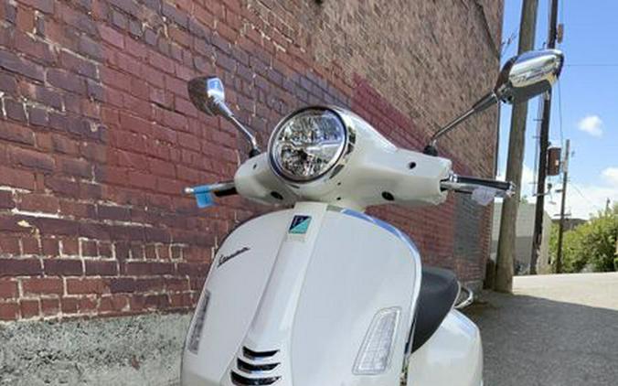 New 2027 Vespa GTS 310 SUPER